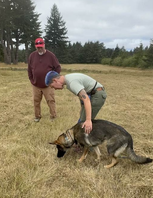 Natalia and Zia at the Tracking Seminar